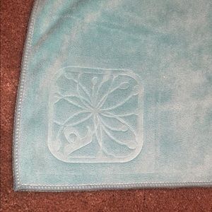 Apana Hot Yoga Towel/Cover